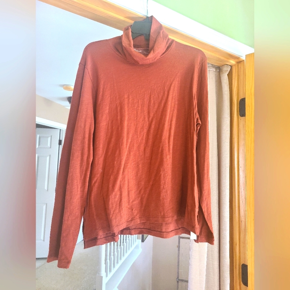 Madewell light weight turtleneck NWT